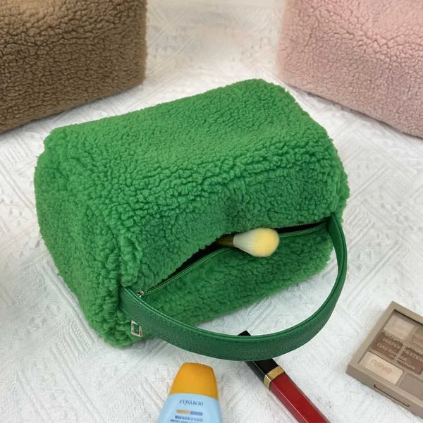 Winter Cosmetic Pouch Fluffy Travel Cosmetic Bag
