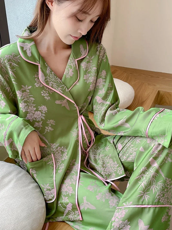 Women’s Satin Floral Pajama Set – 2-Piece Lounge Wea Dark Green Women’s Satin Floral Pajama Set
