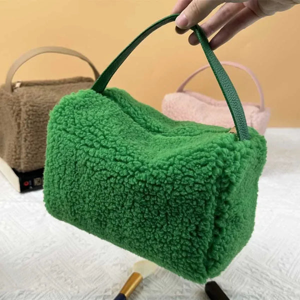 Winter Cosmetic Pouch Fluffy Travel Cosmetic Bag