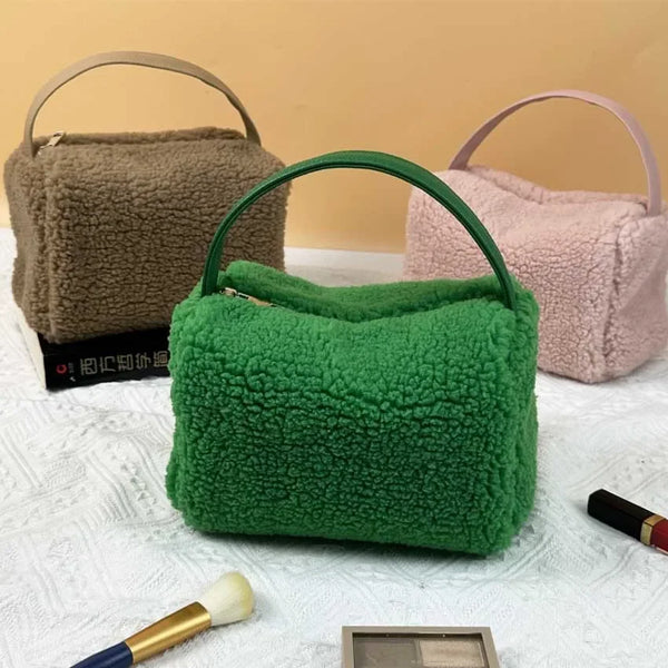 Winter Cosmetic Pouch Fluffy Travel Cosmetic Bag